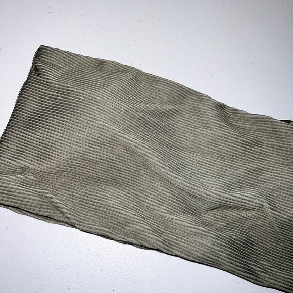 🌴 RVCA green salt wash bandeau bikini top 🌴 - Picture 2 of 5